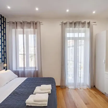 House In Decumani Entire By Houseinnaples