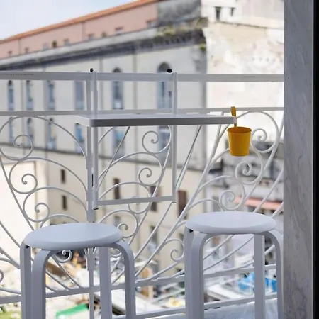 Apartament House In Decumani Entire By Houseinnaples Neapol