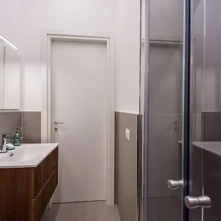 Apartament House In Decumani Entire By Houseinnaples